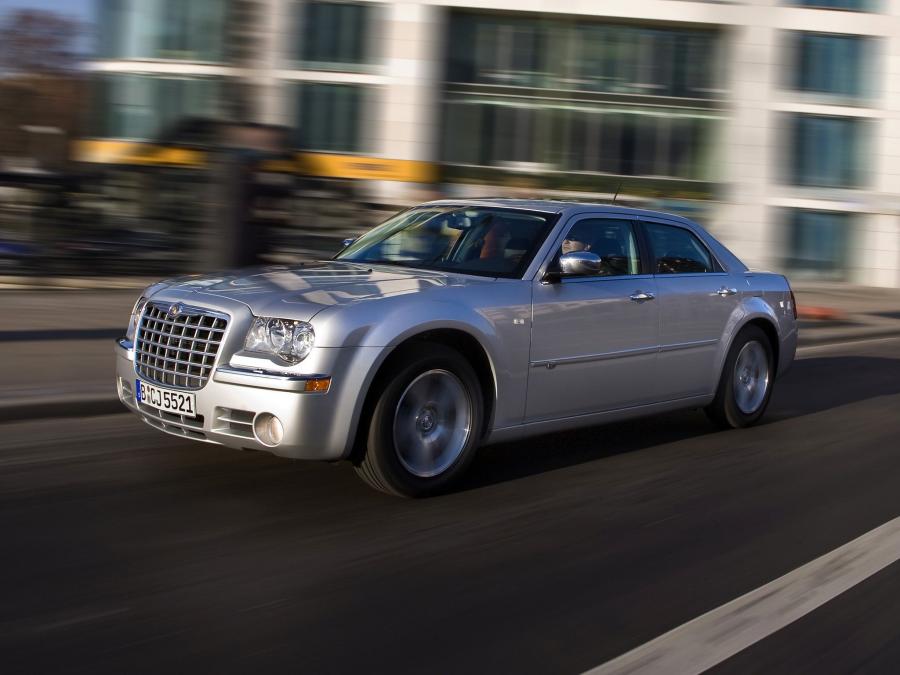  Chrysler 300C 2007 года  (фото 3 из 21)